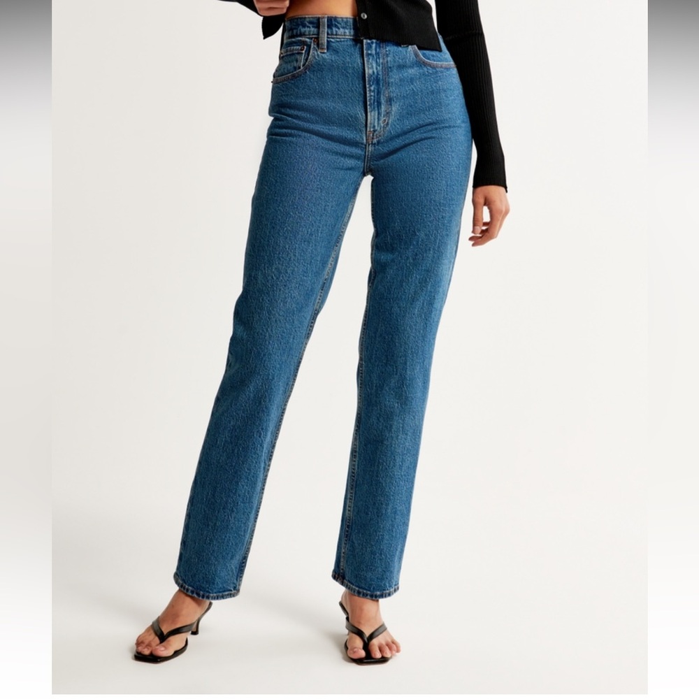 Abercrombie Ultra High Rise 90s Straight Jean